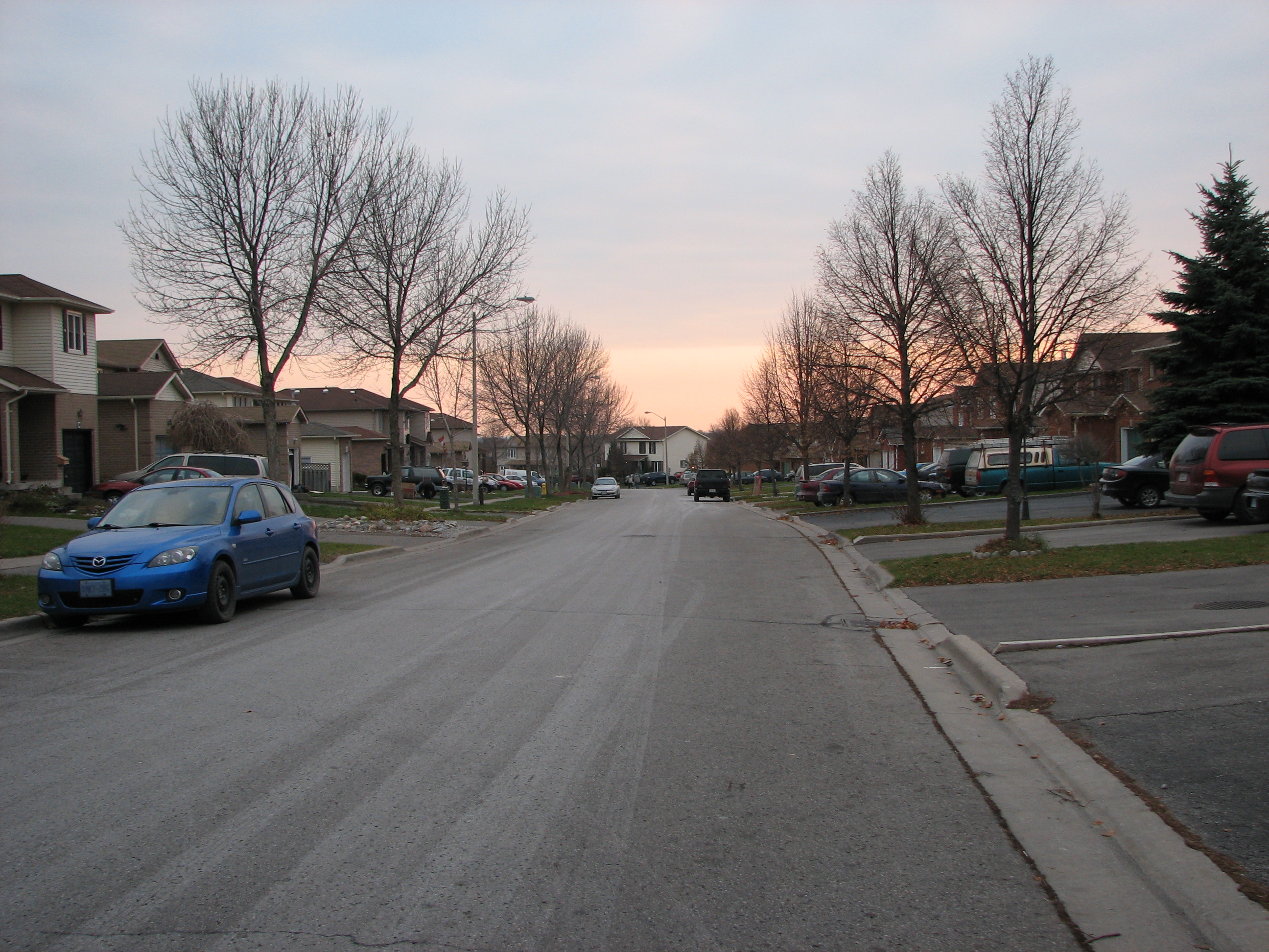 564 Cobblehill outside-8.JPG